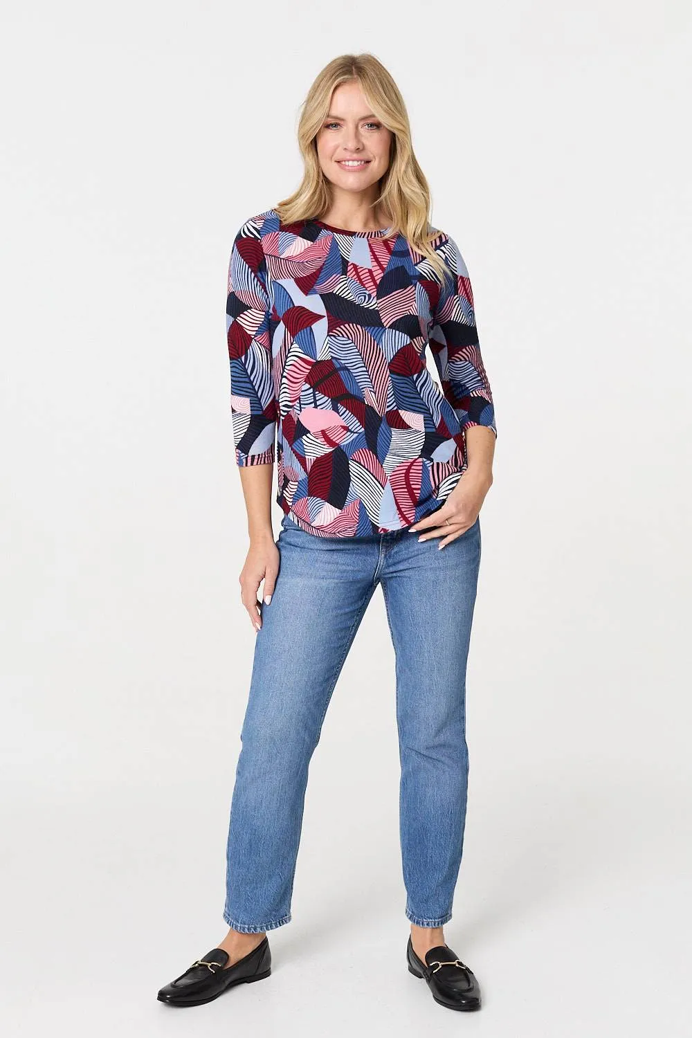 Abstract Print 3/4 Sleeve Curve Hem Top