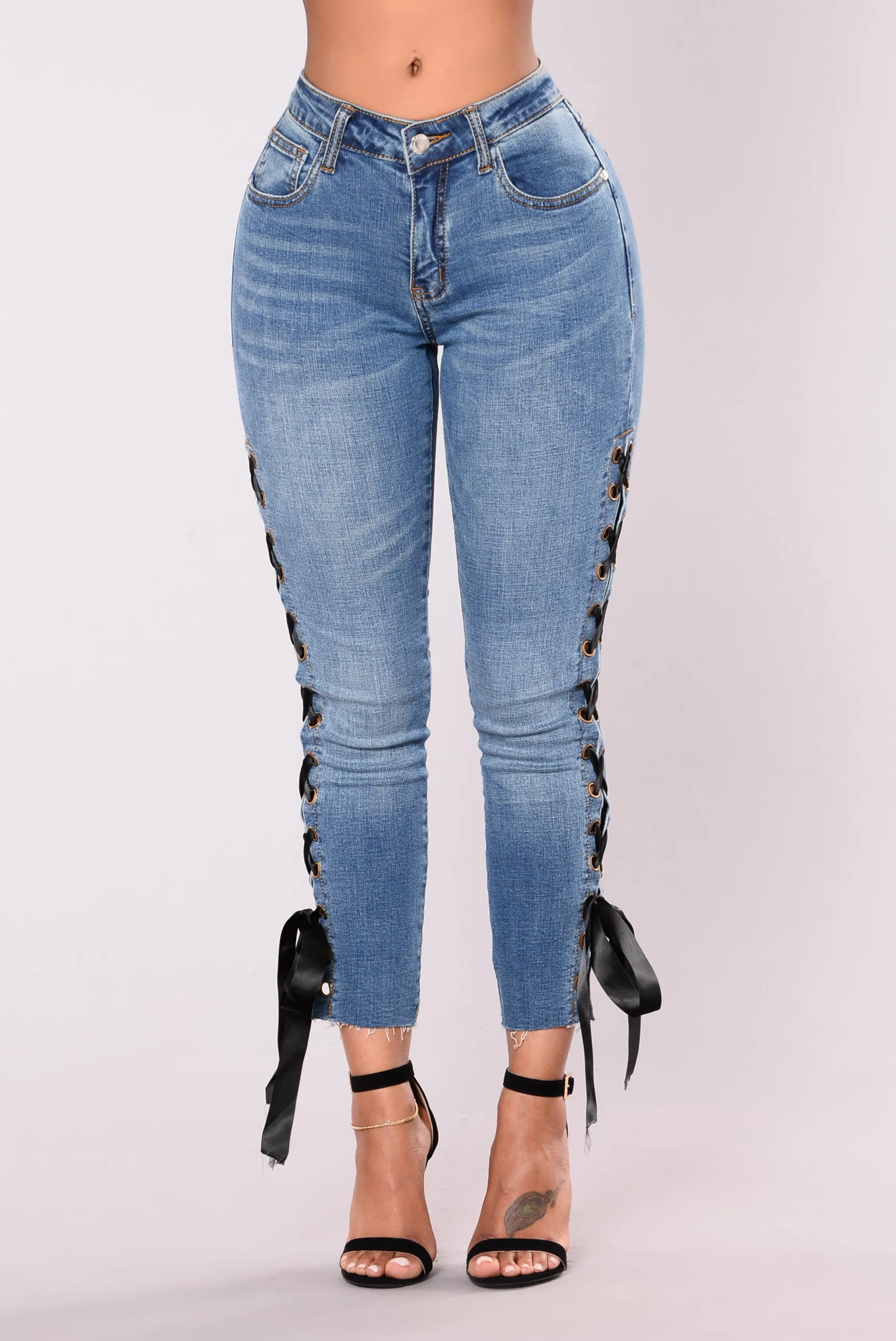 August Grommet Jeans - Light