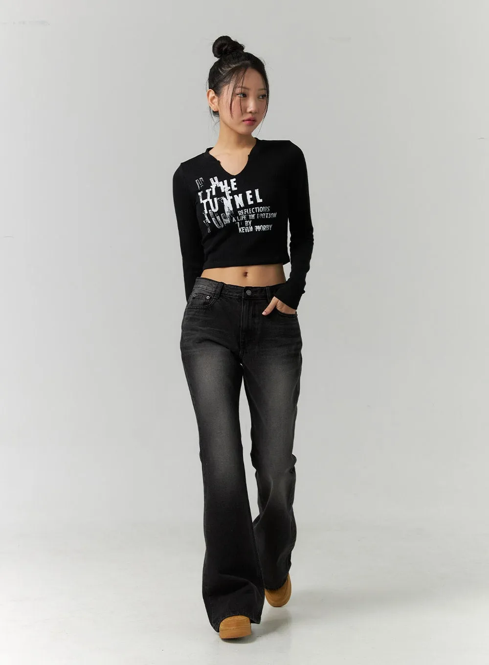Low Rise Bootcut Jeans CD304