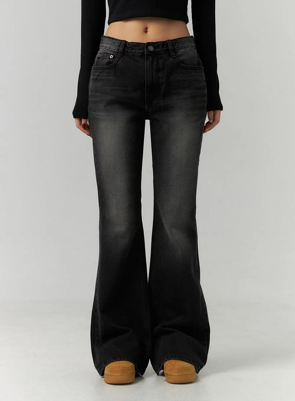 Low Rise Bootcut Jeans CD304