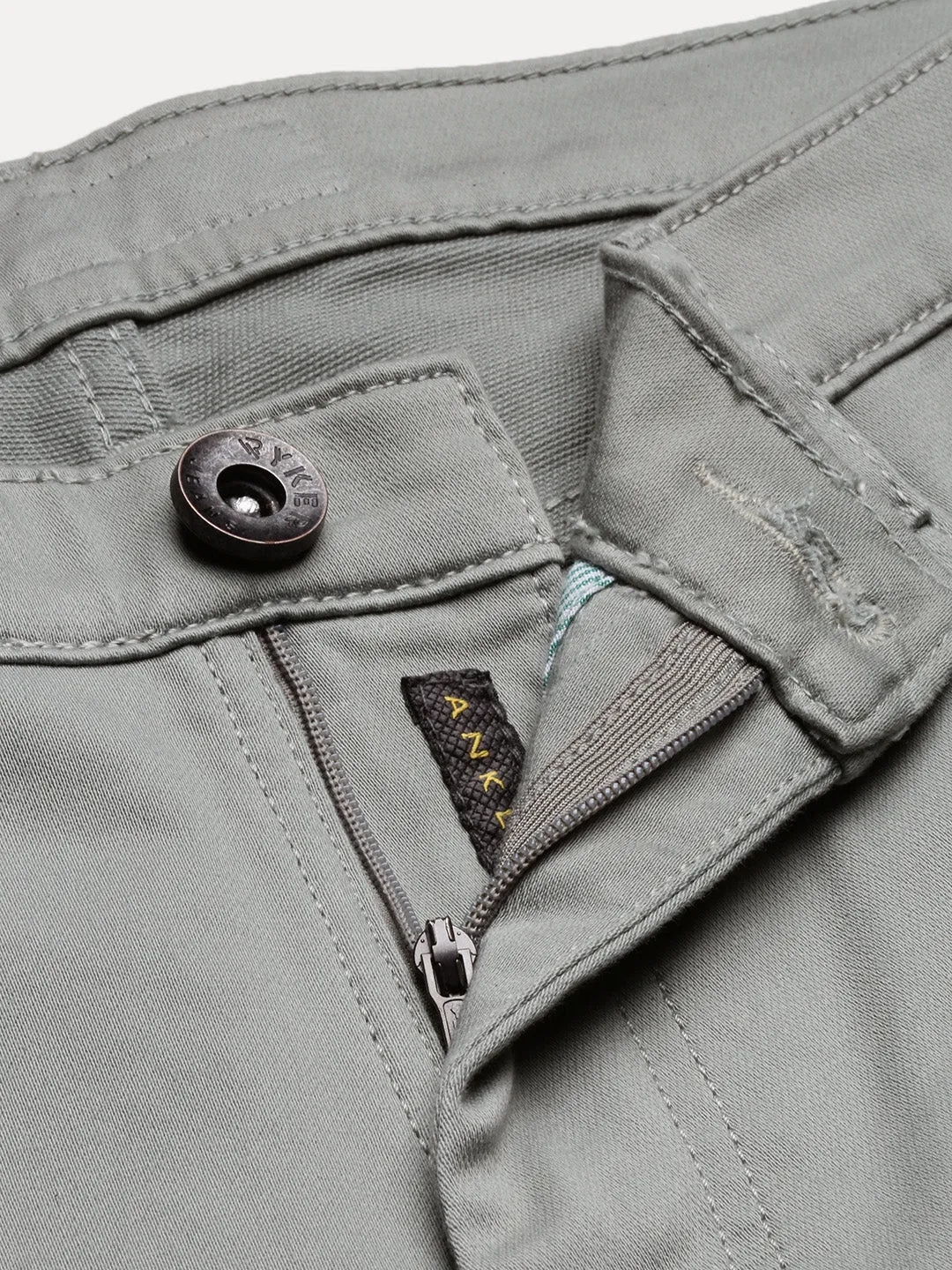 Men Grey Slim Fit Low-Rise Jeans