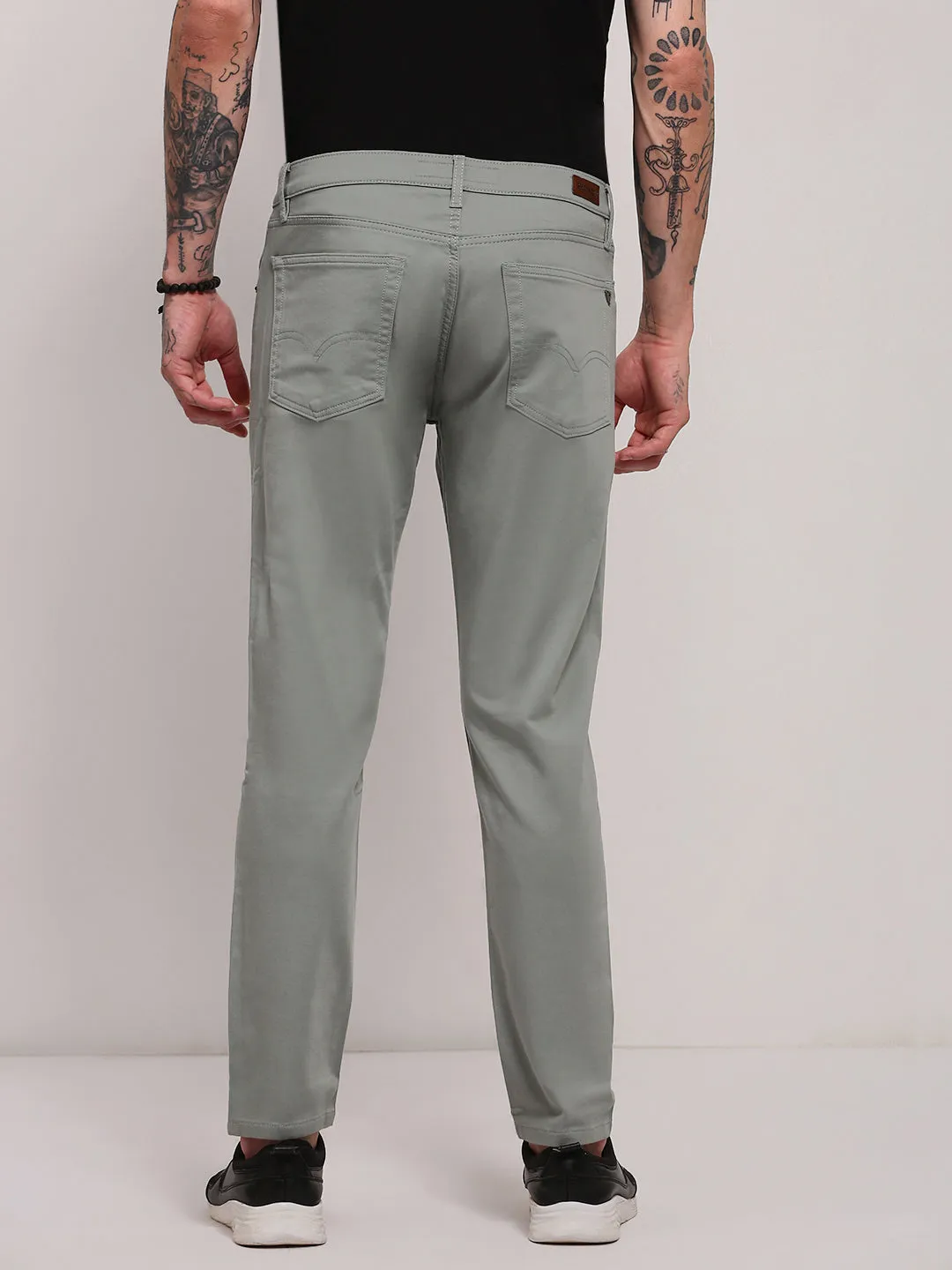 Men Grey Slim Fit Low-Rise Jeans